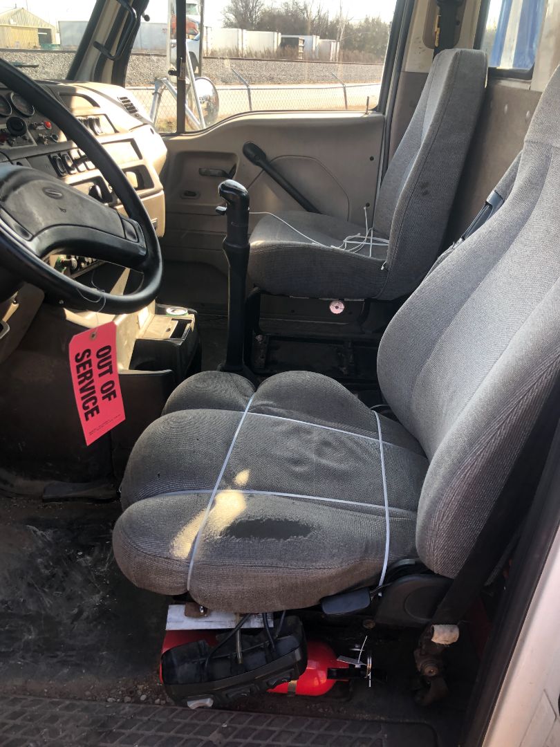 2009 STERLING L9500 - Image 10